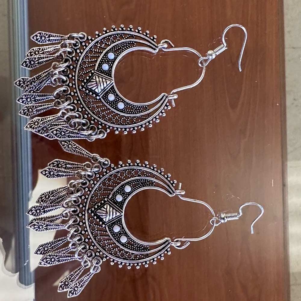 Bohemian Silver Dangle Earrings - Picture 5 of 5